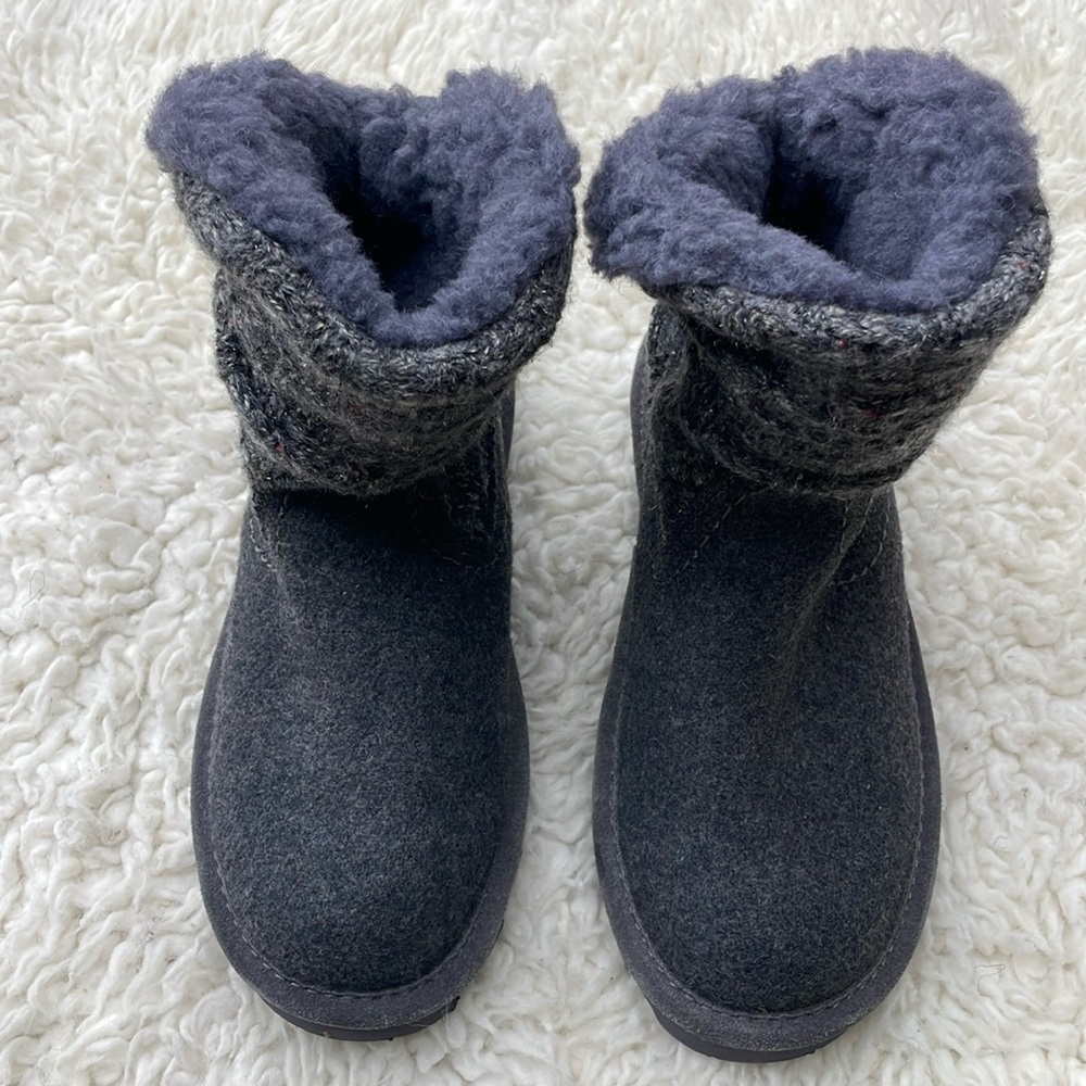 BearPaw Virginia Boots (Gray)
